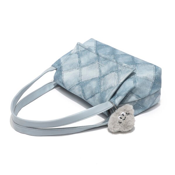 Fashionable Underarm Bag