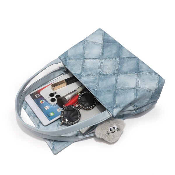 Fashionable Underarm Bag