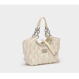 Classic Embroidery Diamond Lattice Handbag