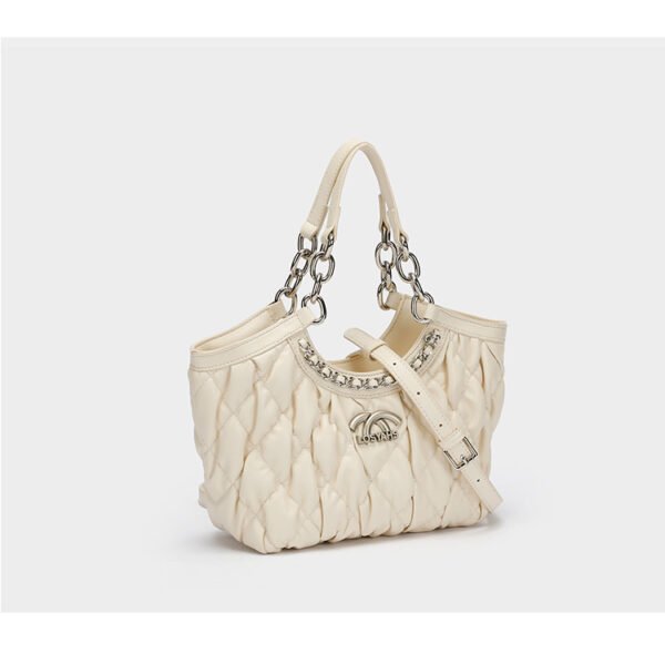Classic Embroidery Diamond Lattice Handbag