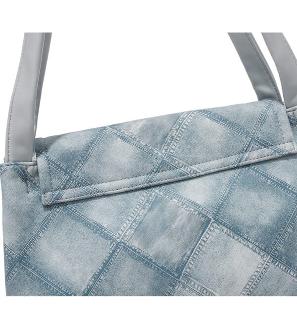 Fashionable Underarm Bag