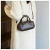02 (31) Retro Boston Portable Pillow Bag Women 2025 Autumn And Winter New All-Match Shoulder Messenger Bag