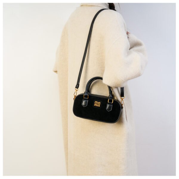 02 (42) Retro Boston Portable Pillow Bag Women 2025 Autumn And Winter New All-Match Shoulder Messenger Bag