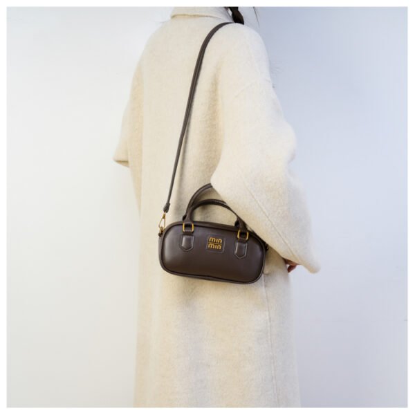 02 (45) Retro Boston Portable Pillow Bag Women 2025 Autumn And Winter New All-Match Shoulder Messenger Bag