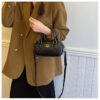 02 (58) Retro Boston Portable Pillow Bag Women 2025 Autumn And Winter New All-Match Shoulder Messenger Bag