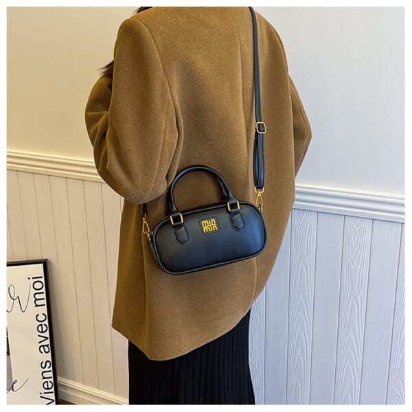 02 (59) Retro Boston Portable Pillow Bag Women 2025 Autumn And Winter New All-Match Shoulder Messenger Bag