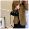 02 (64) Retro Boston Portable Pillow Bag Women 2025 Autumn And Winter New All-Match Shoulder Messenger Bag