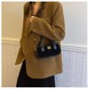 02 (66) Retro Boston Portable Pillow Bag Women 2025 Autumn And Winter New All-Match Shoulder Messenger Bag