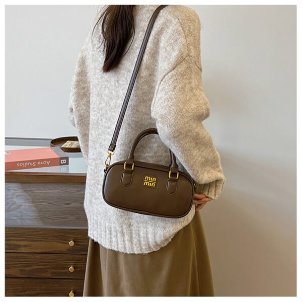 02 (68) Retro Boston Portable Pillow Bag Women 2025 Autumn And Winter New All-Match Shoulder Messenger Bag