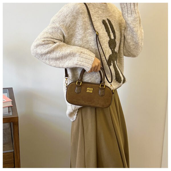 02 (73) Retro Boston Portable Pillow Bag Women 2025 Autumn And Winter New All-Match Shoulder Messenger Bag
