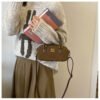 02 (75) Retro Boston Portable Pillow Bag Women 2025 Autumn And Winter New All-Match Shoulder Messenger Bag