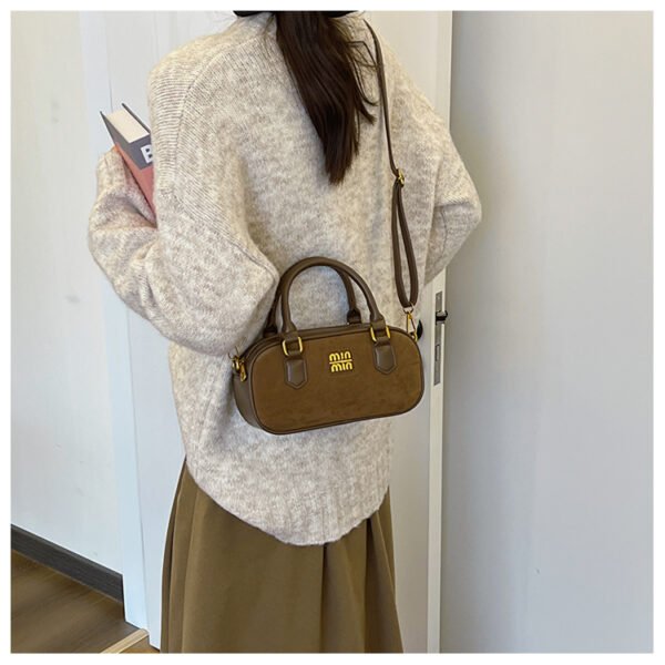 02 (76) Retro Boston Portable Pillow Bag Women 2025 Autumn And Winter New All-Match Shoulder Messenger Bag
