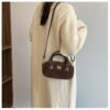 02 (85) Retro Boston Portable Pillow Bag Women 2025 Autumn And Winter New All-Match Shoulder Messenger Bag