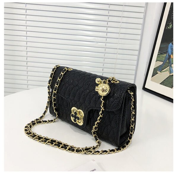 Four-Leaf Clover Shoulder Small Bag Underarm Chain Handbag High-End Women's Messenger Bag