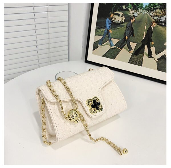 Four-Leaf Clover Shoulder Small Bag Underarm Chain Handbag High-End Women's Messenger Bag