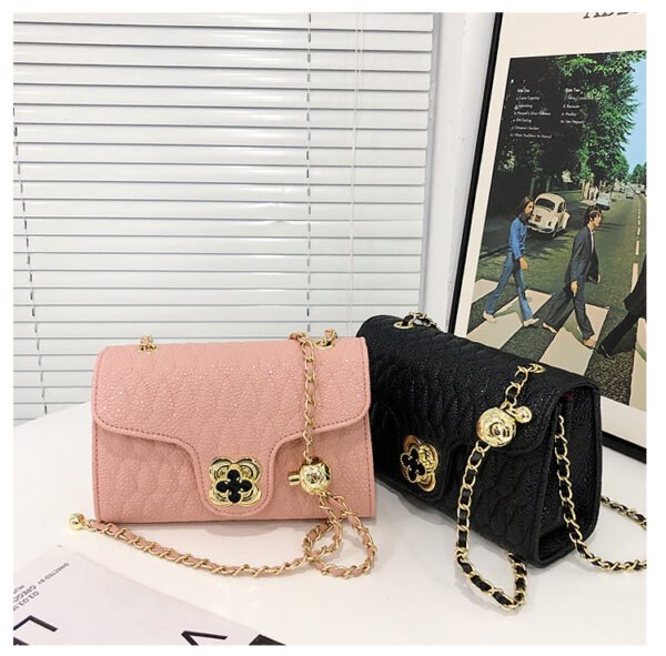 Four-Leaf Clover Shoulder Small Bag Underarm Chain Handbag High-End Women's Messenger Bag