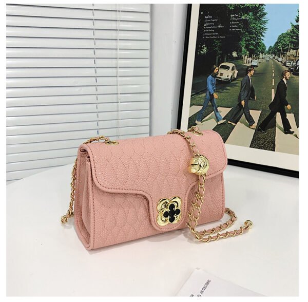 Four-Leaf Clover Shoulder Small Bag Underarm Chain Handbag High-End Women's Messenger Bag
