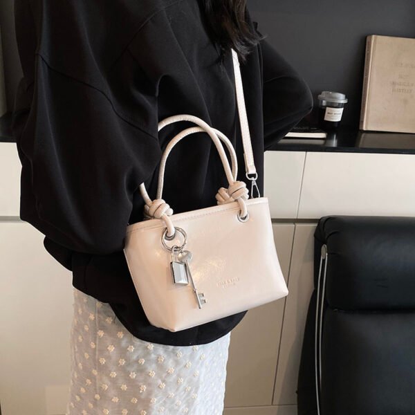 1 (31) Popular Fashion Simple Versatile Ladies Bag Commuting Large Capacity Crossbody Handbag Shoulder Bag Bucket Bag