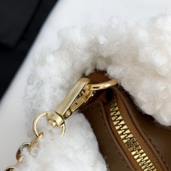 Fashionable Versatile Furry Handbags For Women Autumn Winter Chain Cute Shoulder Messenger Bag