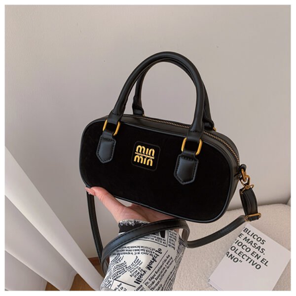 10 (38) Retro Boston Portable Pillow Bag Women 2025 Autumn And Winter New All-Match Shoulder Messenger Bag
