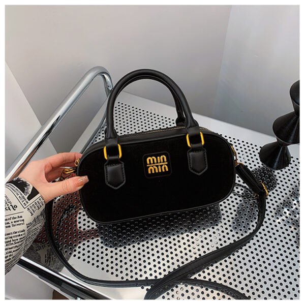 10 (46) Retro Boston Portable Pillow Bag Women 2025 Autumn And Winter New All-Match Shoulder Messenger Bag