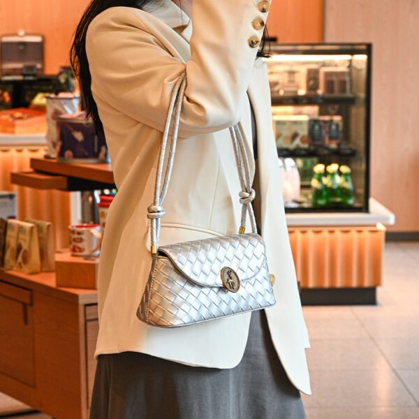 All-match commuting silver diamond woven handbag underarm bag temperament fashion women's bag small shoulder bag mobile phone bag