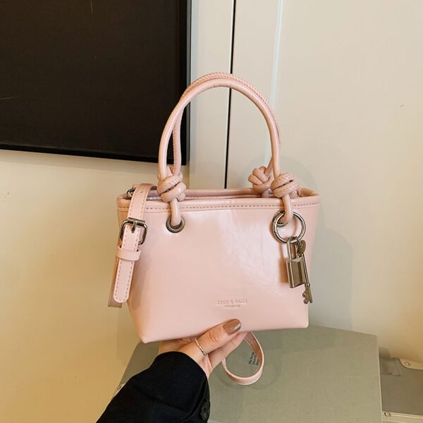 2 (38) Popular Fashion Simple Versatile Ladies Bag Commuting Large Capacity Crossbody Handbag Shoulder Bag Bucket Bag