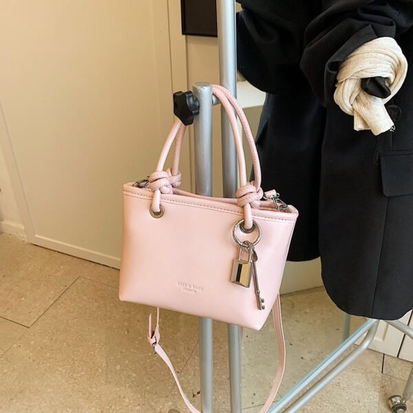 2 (51) Popular Fashion Simple Versatile Ladies Bag Commuting Large Capacity Crossbody Handbag Shoulder Bag Bucket Bag