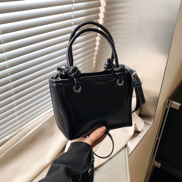 2 (61) Popular Fashion Simple Versatile Ladies Bag Commuting Large Capacity Crossbody Handbag Shoulder Bag Bucket Bag