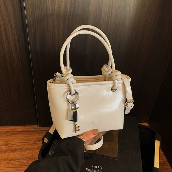 2 (73) Popular Fashion Simple Versatile Ladies Bag Commuting Large Capacity Crossbody Handbag Shoulder Bag Bucket Bag