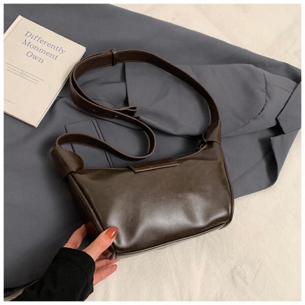 Autumn Winter Retro Niche Design One-Shoulder Crossbody Commuter Dumpling Bag
