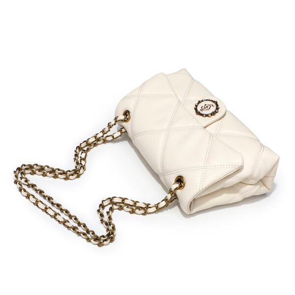 Exquisite diamond embroidery bag summer new classic chain shoulder bag black and white temperament women's bag fashionable versatile bag