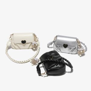 Niche Design Soft Leather Peach Heart Buckle Bag