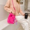 IMG_0581 High-Grade Plush Bag For Women, Versatile New Style Women's Bag, Fashionable Plush Bucket Bag, Cute Hand-Held Messenger Plush Bag
