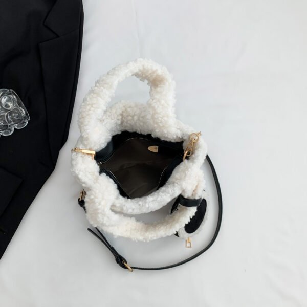 Fashionable Versatile Furry Handbags For Women Autumn Winter Chain Cute Shoulder Messenger Bag