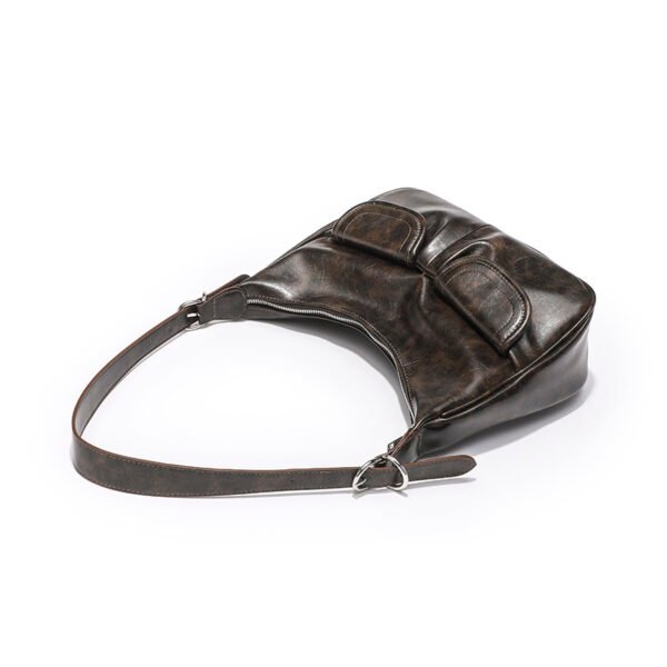 IMG_7385 Internet celebrity niche old shoulder underarm bag female autumn and winter new high-end texture retro hand-held messenger commuter bag