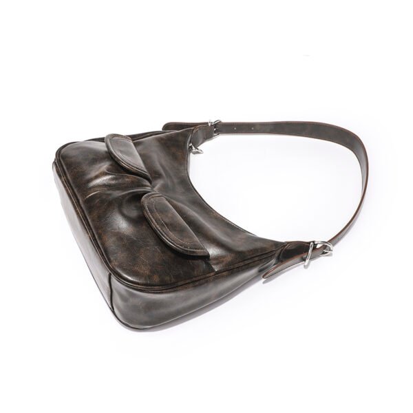 IMG_7388 Internet celebrity niche old shoulder underarm bag female autumn and winter new high-end texture retro hand-held messenger commuter bag