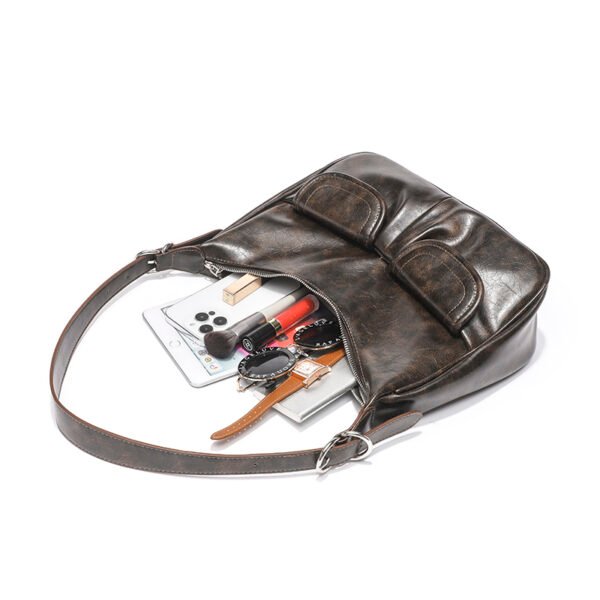 IMG_7392 Internet celebrity niche old shoulder underarm bag female autumn and winter new high-end texture retro hand-held messenger commuter bag