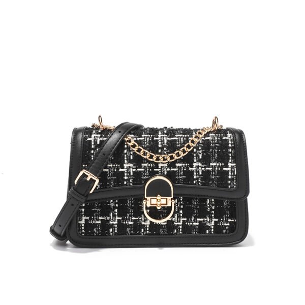 Versatile commuter bag for women, new style of the season, fashionable small Chanel style diamond chain bag, niche crossbody small square bag