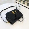 White Chain Underarm Shoulder Bag Women's High-End Commuter Messenger Baguette Bag