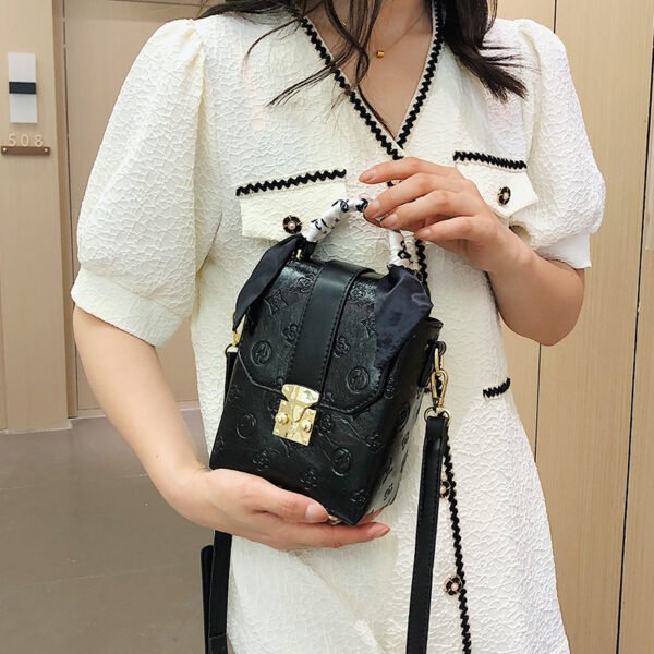 Summer Fashionable Versatile Shoulder Bag Trendy Cute Mobile Phone Women's Bag Simple Print Small Fresh Girl Style HandbagSummer Fashionable Versatile Shoulder Bag Trendy Cute Mobile Phone Women's Bag Simple Print Small Fresh Girl Style Handbag