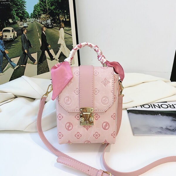 Summer Fashionable Versatile Shoulder Bag Trendy Cute Mobile Phone Women's Bag Simple Print Small Fresh Girl Style HandbagSummer Fashionable Versatile Shoulder Bag Trendy Cute Mobile Phone Women's Bag Simple Print Small Fresh Girl Style Handbag