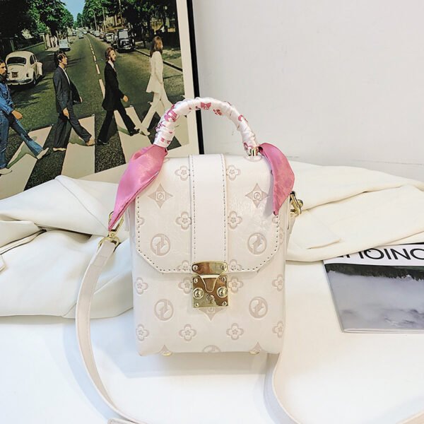 Summer Fashionable Versatile Shoulder Bag Trendy Cute Mobile Phone Women's Bag Simple Print Small Fresh Girl Style HandbagSummer Fashionable Versatile Shoulder Bag Trendy Cute Mobile Phone Women's Bag Simple Print Small Fresh Girl Style Handbag