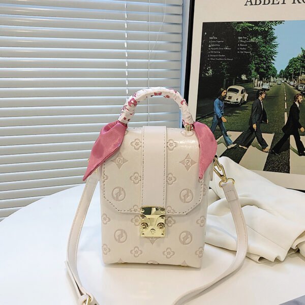 Summer Fashionable Versatile Shoulder Bag Trendy Cute Mobile Phone Women's Bag Simple Print Small Fresh Girl Style HandbagSummer Fashionable Versatile Shoulder Bag Trendy Cute Mobile Phone Women's Bag Simple Print Small Fresh Girl Style Handbag