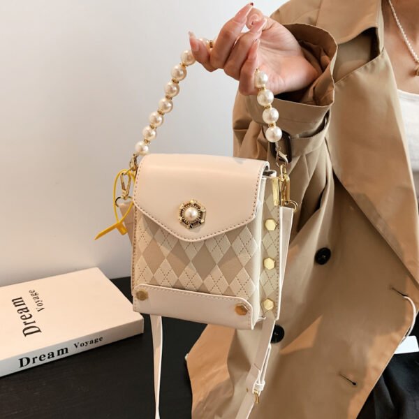 Small Bag Spring And Summer New Bag Women 2025 Hot Style Texture Shoulder Bag Vertical Mini Crossbody Lightweight Mobile Phone Bag