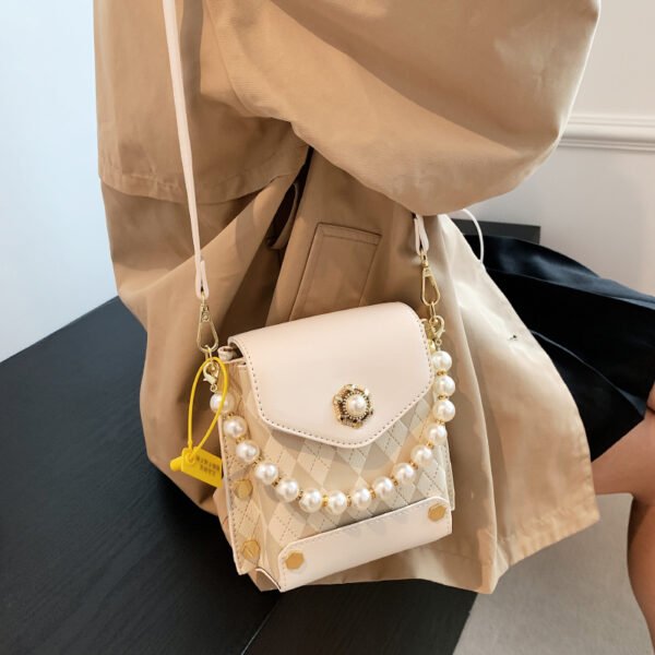 Small Bag Spring And Summer New Bag Women 2025 Hot Style Texture Shoulder Bag Vertical Mini Crossbody Lightweight Mobile Phone Bag