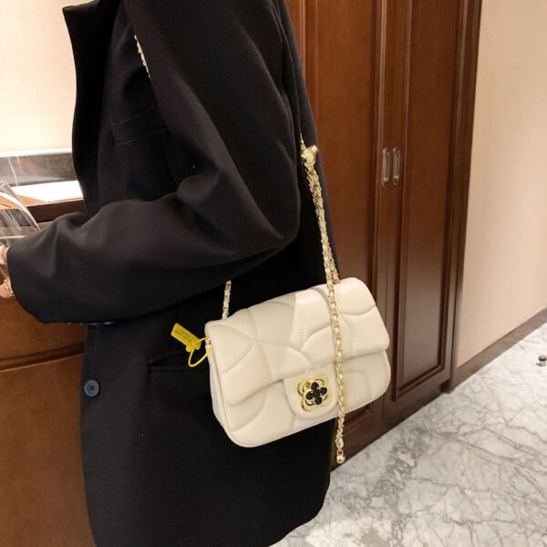 IMG_E6710 Korean Chain Bag Diamond Pattern Chain Messenger Bag Advanced Simple New Women's Messenger Shoulder Bag