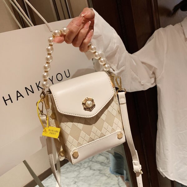 Small Bag Spring And Summer New Bag Women 2025 Hot Style Texture Shoulder Bag Vertical Mini Crossbody Lightweight Mobile Phone Bag