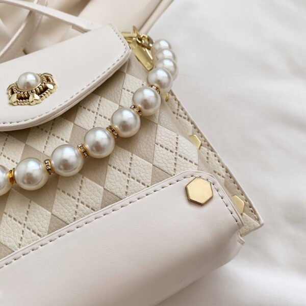 Small Bag Spring And Summer New Bag Women 2025 Hot Style Texture Shoulder Bag Vertical Mini Crossbody Lightweight Mobile Phone Bag