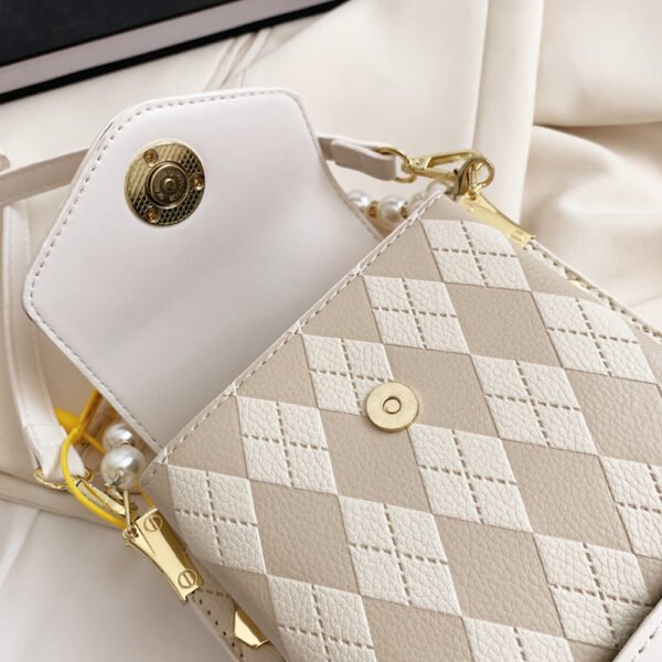 Small Bag Spring And Summer New Bag Women 2025 Hot Style Texture Shoulder Bag Vertical Mini Crossbody Lightweight Mobile Phone Bag